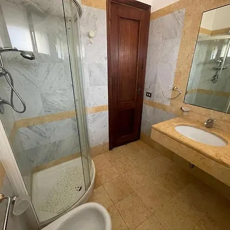 La Scalinatella Di Mondello Apartamento *